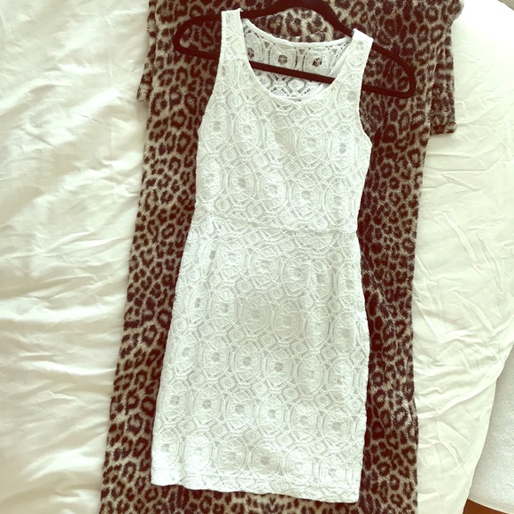 Banana Republic Dresses & Skirts - Banana Republic white crochet sun dress